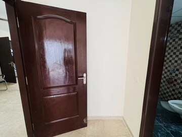 Bathroom in 4 BHK Builder Floor at Mullanpur – for Sale