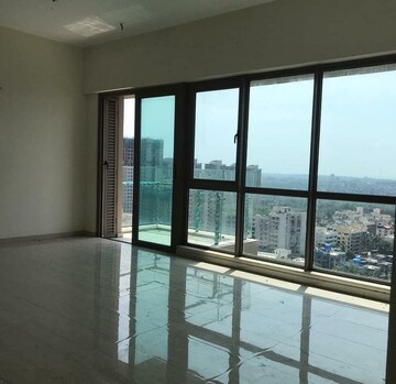 Room in 3 BHK Apartment at Vile Parle East – for Sale
