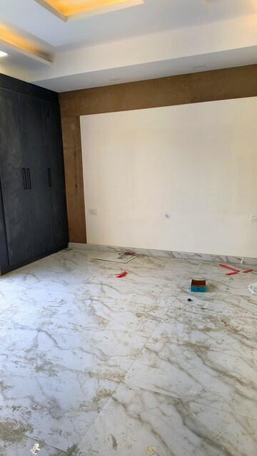 Room in 3 BHK Builder Floor at Sahastradhara Road – for Sale