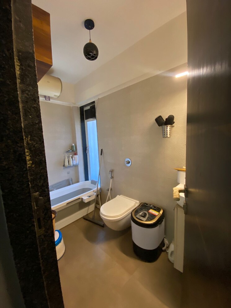 Bathroom, samyakth-bliss 2 Bedroom 700 Sq.Ft. Apartment In Khar West Mumbai 7298879