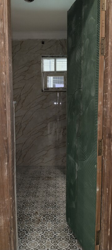 Bathroom in 3 BHK Builder Floor at Green Fields Colony – for Sale