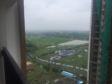 Swimming Pool in 2 BHK Apartment at Runwal My City, Dombivli East – for Sale