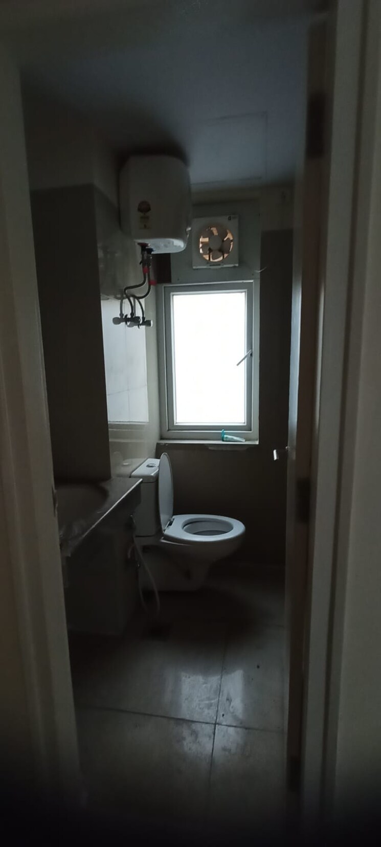 Bathroom, emaar-palm-hills 3 Bedroom 1450 Sq.Ft. Apartment In Sector 77 Gurgaon 7299395