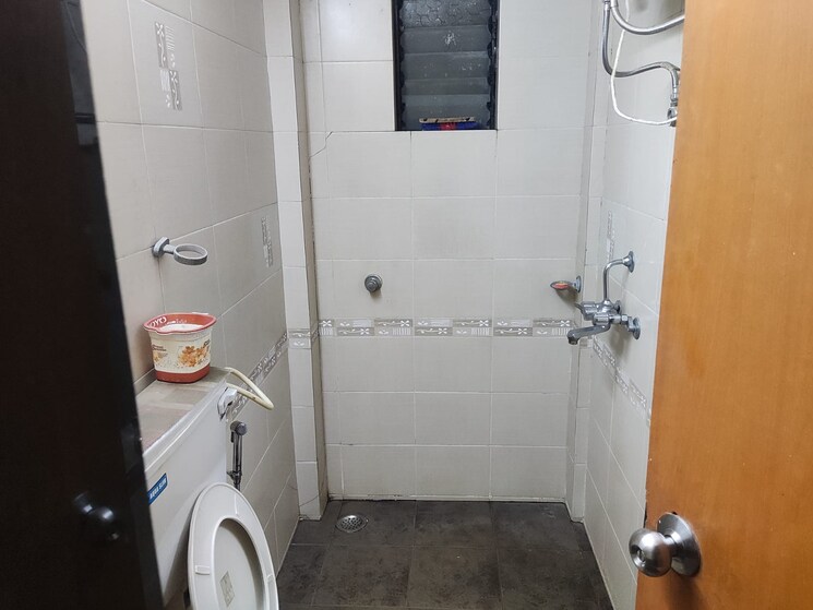 Bathroom, tulja-bhavani-chs 3 Bedroom 1250 Sq.Ft. Apartment In Kopar Khairane Navi Mumbai 7299483