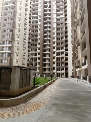2.5 BHK Builder Floor – Exterior View View at Amrapali Golf Homes, Sector 4, Greater Noida - for Sale