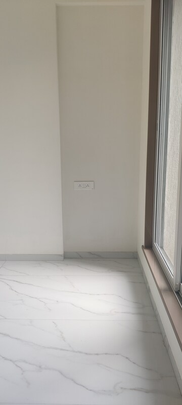 Room in 1 BHK Apartment at Kothari K D Hermitage, Mira Road – for Sale