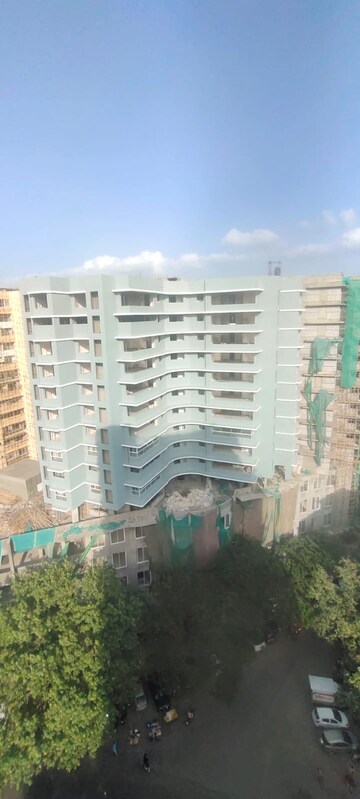  2 BHK Apartment at Chembur – for Sale