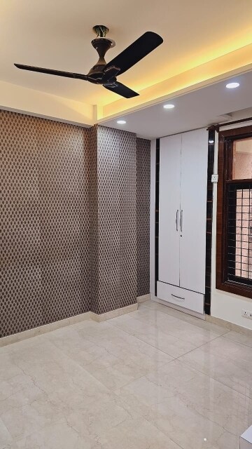Room in 3 BHK Builder Floor at Sector 1, Dwarka – for Sale