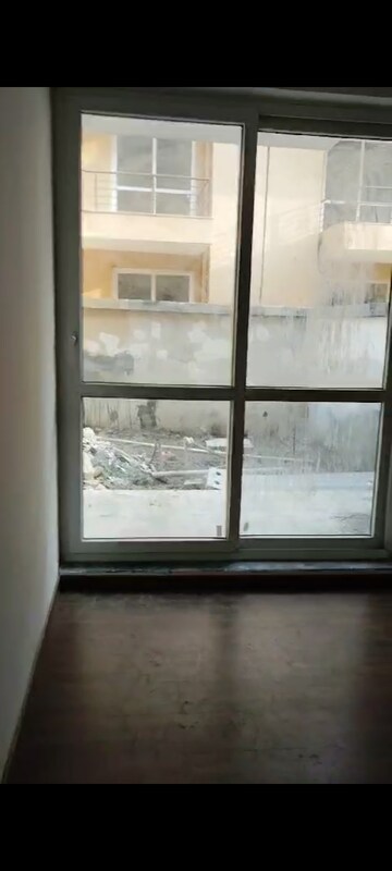 Furnished Amenities in 4 BHK Builder Floor at Bptp Park Floors I, Sector 77 – for Sale