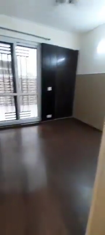 Room in 3 BHK Builder Floor at Sector 77 – for Sale