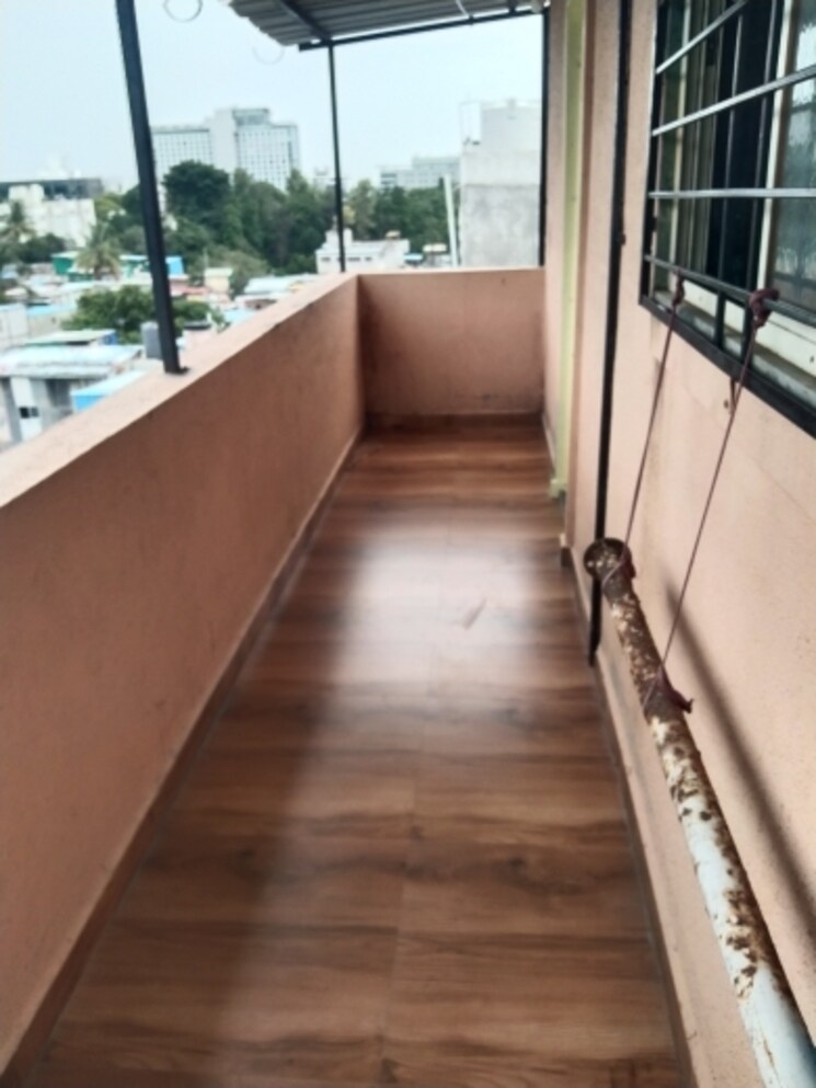 Balcony, jagrut-chs 1 RK 500 Sq.Ft. Apartment In Gokhalenagar Pune 7300304