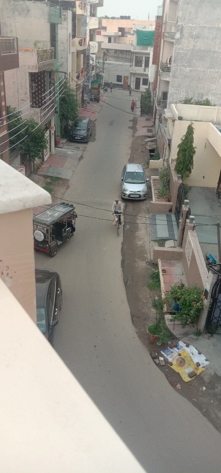 Balcony, chiranjiv vihar 5 Bedroom 108 Sq.Yd. Independent House In Chiranjiv Vihar Ghaziabad 7300514