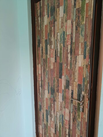 Furnished Amenities in 3 BHK Apartment at Puri Vip Floors, Sector 81 – for Sale