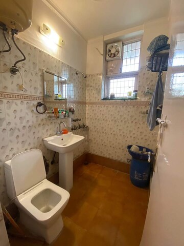 Attached Bathroom in 3 BHK Builder Floor at Green Fields Colony – for Sale