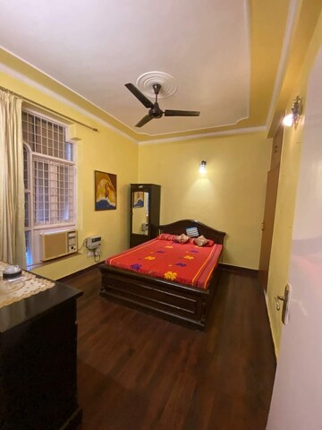 Bedroom in 3 BHK Builder Floor at Green Fields Colony – for Sale