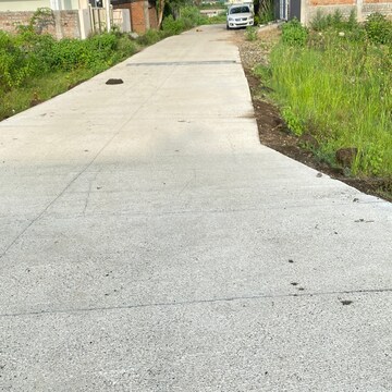  Plot For Sale in Manewada
