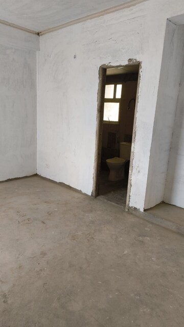 Room in 4 BHK Apartment at Terra Elegance, Alwar Bypass Road – for Sale
