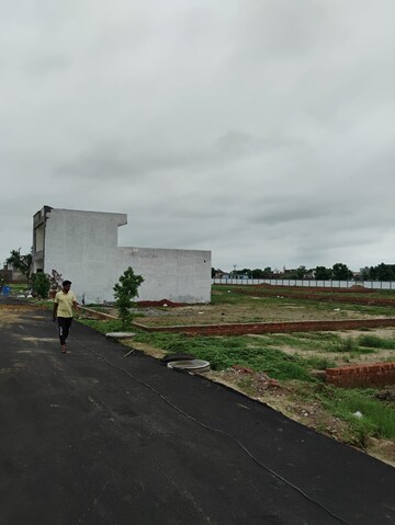  Plot – Exterior View View at Daurala - for Sale