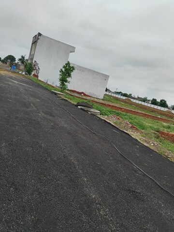  Plot – Exterior View View at Daurala - for Sale