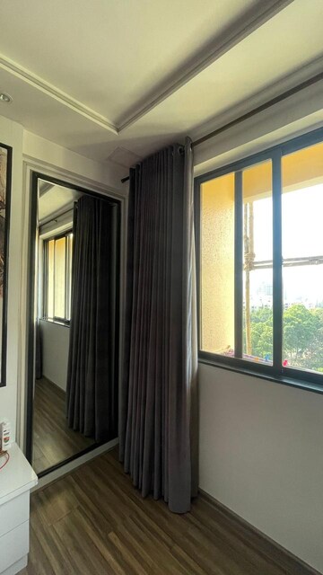 Room in 3 BHK Apartment at Hiranandani Estate Avon, Ghodbunder Road – for Sale