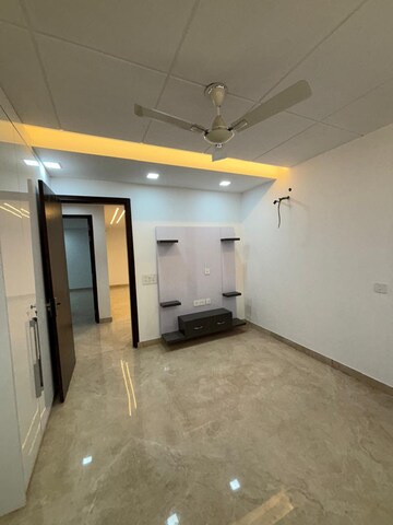 Room in 4 BHK Builder Floor at Rajouri Garden – for Sale