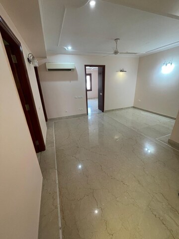 Living Room in 3 BHK Builder Floor at South Extension ii – for Sale