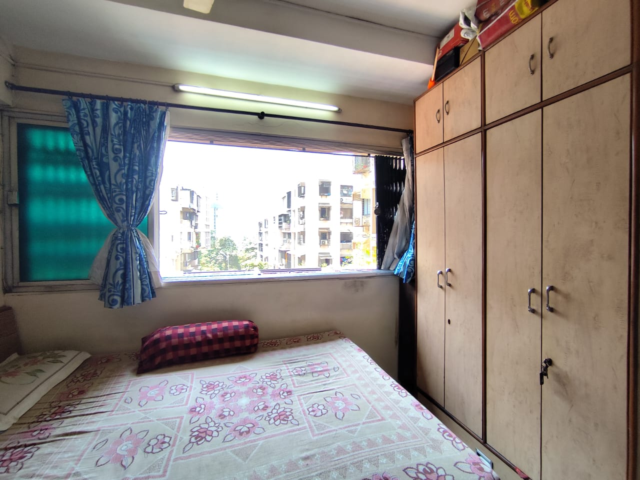 2 BHK Apartment For Rent in Tower 1B Dheeraj Enclave Chs Ltd Borivali East Mumbai  7302222