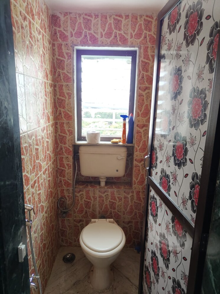 Bathroom, siddhivinayak-tower-runwal-nagar 1 Bedroom 530 Sq.Ft. Apartment In Kolbad Thane 7302354