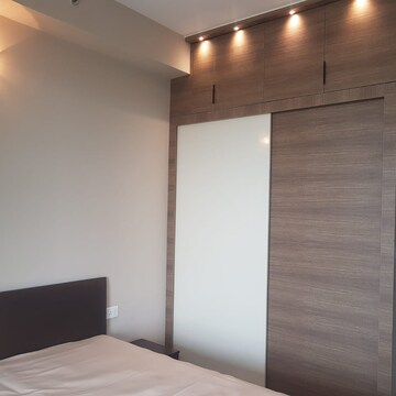 Room in 2 BHK Apartment at M3M Skywalk, Sector 74 – for Rent