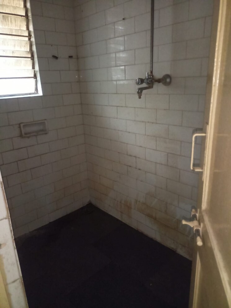 Bathroom, kubera-garden 1 Bedroom 550 Sq.Ft. Apartment In Kondhwa Pune 7302540