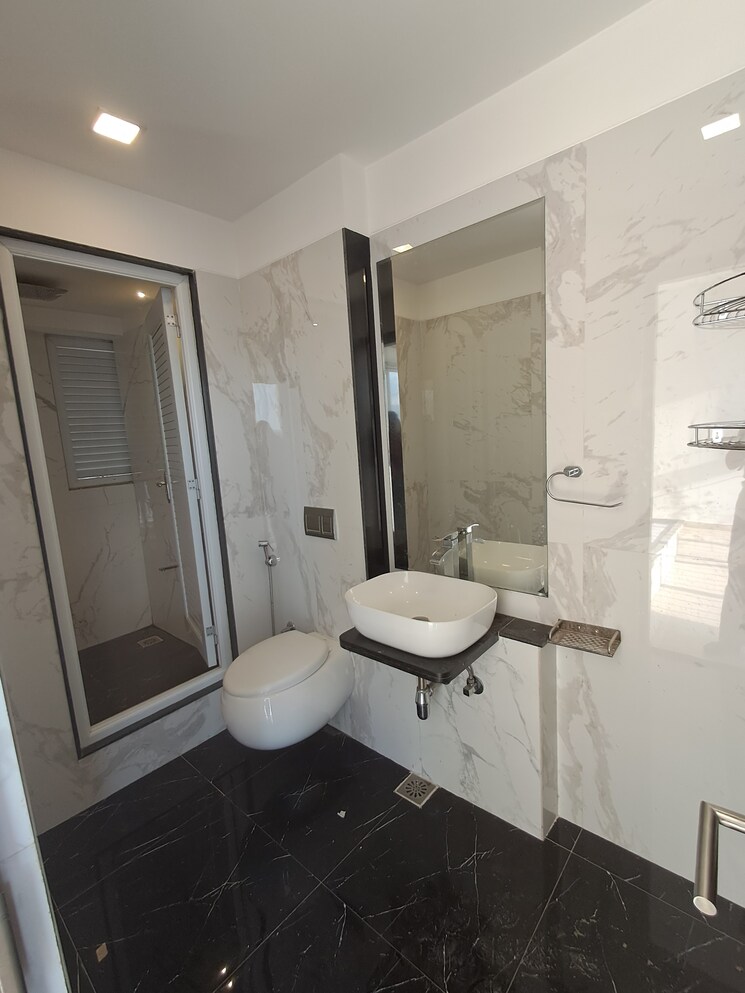 Bathroom, ruparel-ariana 2 Bedroom 804 Sq.Ft. Apartment In Parel Mumbai 7302729
