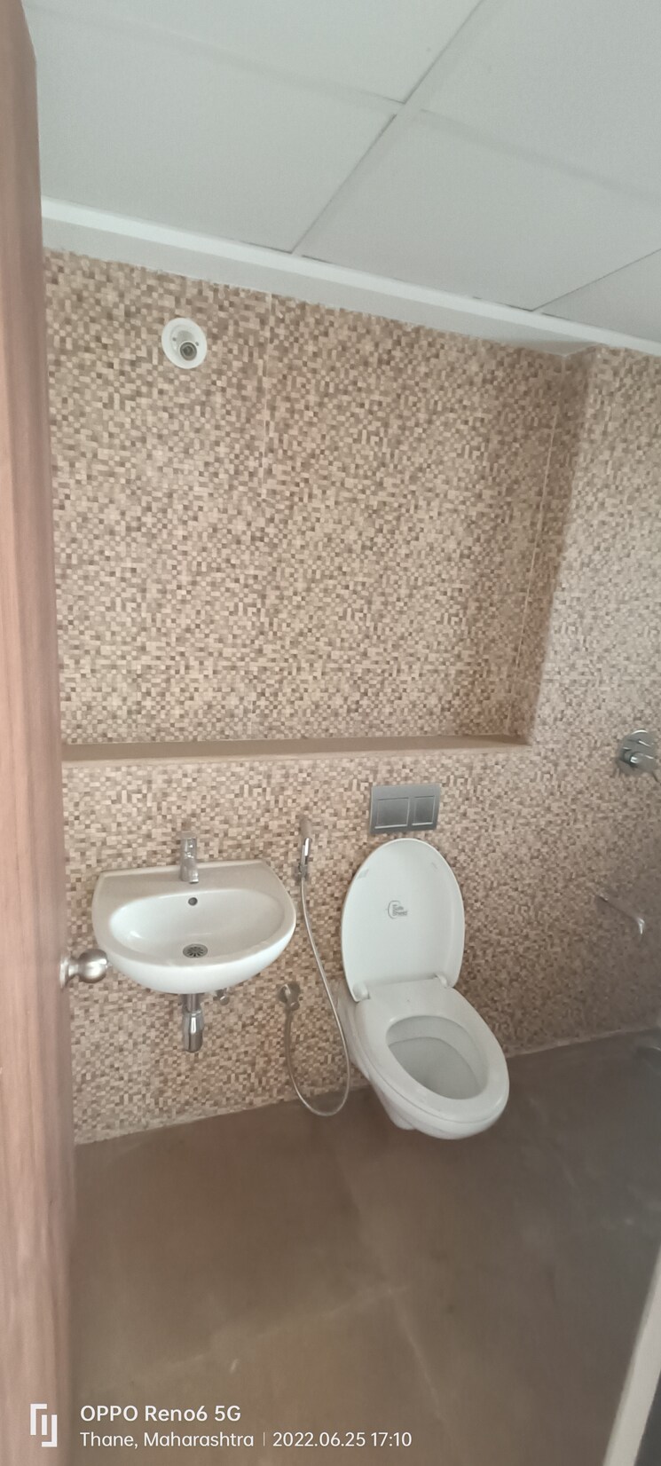 Bathroom, lodha-palava-city 2 Bedroom 580 Sq.Ft. Apartment In Dombivli East Thane 7303065