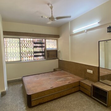Room in 2 BHK Apartment at Mulund West – for Sale