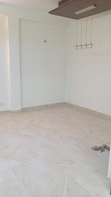 Room in 2 BHK Apartment at Parsvnath Paradise, Rajendra Nagar – for Sale