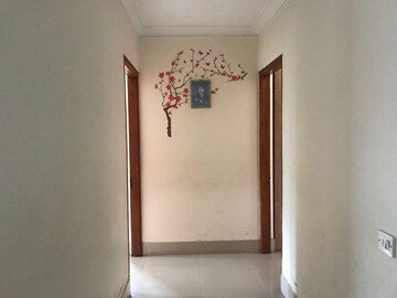 Furnished Amenities in 3 BHK Builder Floor at Richards Town – for Sale