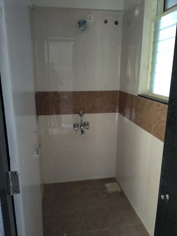 Bathroom, yashodhan-daffodils 3 Bedroom 525 Sq.Ft. Apartment In Yewalewadi Pune 7303603