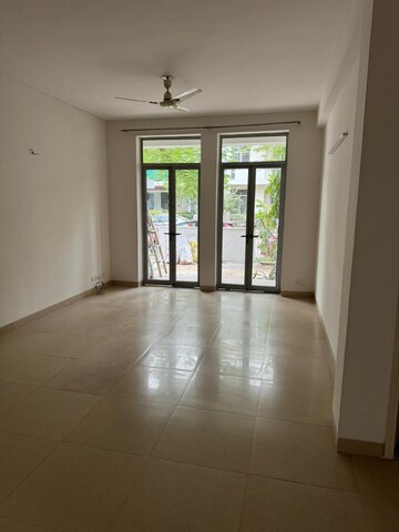 Room in 2 BHK Apartment at Shree Vardhman Green Court, Sector 90 – for Sale