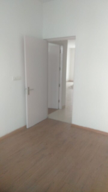 Room in 2 BHK Apartment at Shree Vardhman Green Court, Sector 90 – for Sale