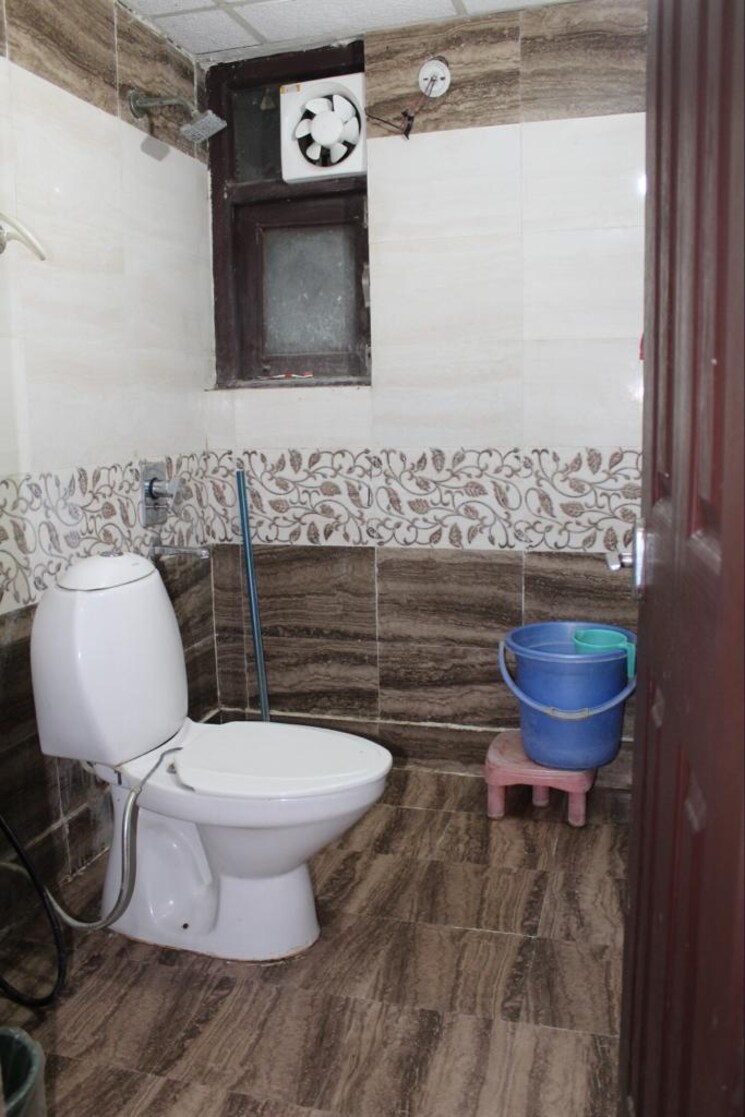 Bathroom, raj nagar extension 3 Bedroom 1400 Sq.Ft. Apartment In Raj Nagar Extension Ghaziabad 7303859