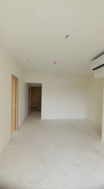 Room in 2 BHK Apartment at Lodha Bel Air, Jogeshwari West – for Sale
