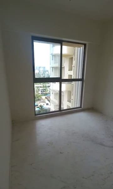 Room in 2 BHK Apartment at Lodha Bel Air, Jogeshwari West – for Sale