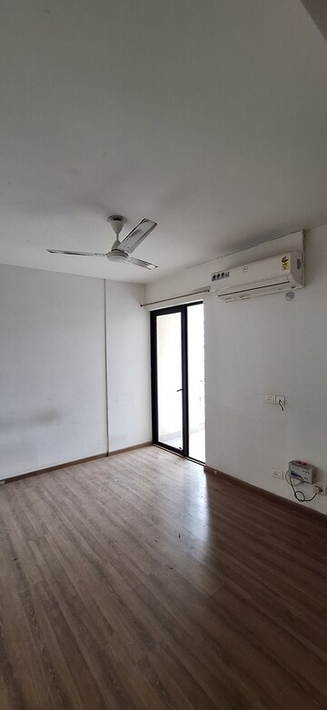 Furnished Amenities in 3 BHK Apartment at Godrej Oasis, Sector 88a – for Sale