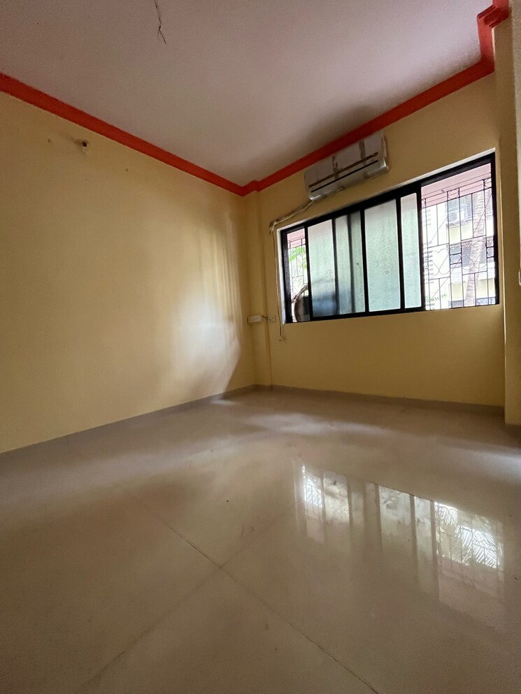 Room, krishna-kripa 1 Bedroom 600 Sq.Ft. Apartment In Shivaji Nagar Thane 7304138