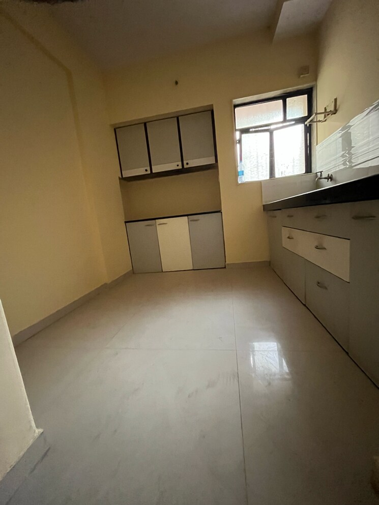 Room, krishna-kripa 1 Bedroom 600 Sq.Ft. Apartment In Shivaji Nagar Thane 7304138