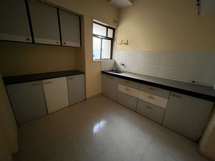 Room, krishna-kripa 1 Bedroom 600 Sq.Ft. Apartment In Shivaji Nagar Thane 7304138