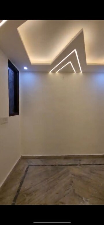 Room in 2 BHK Builder Floor at Uttam Nagar – for Sale