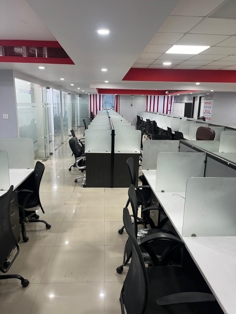 Commercial Office Space 1250 Sq.Ft. For Rent in Andheri West Mumbai  7304276