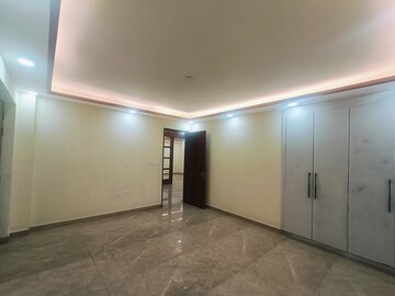 Bedroom in 4 BHK Builder Floor at Green Fields Colony – for Sale