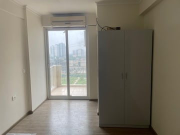 Room in 3 BHK Apartment at Pareena Coban Residences, Sector 99a – for Sale