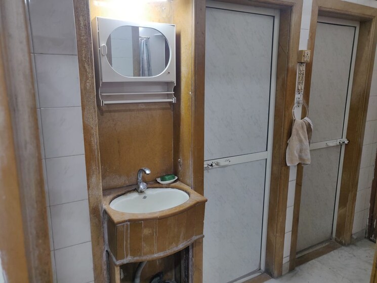 Bathroom, bhawani-tower-andheri 1 Bedroom 500 Sq.Ft. Apartment In Marol Mumbai 7304848